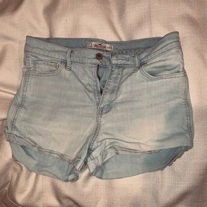 💚💚10% OFF —- Hi-rise Hollister Shorts💚💚
